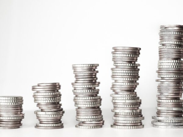 Navigating OpenAI Investment with Expert Analysis