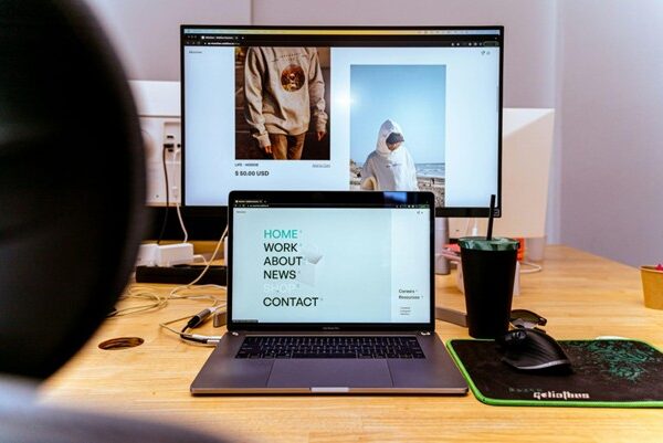 The Economics of Pricing: How to Set the Right Price for Your Ecommerce Products